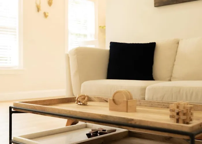 Casa vacanze Work, Rest And Gather - Spacious 3br With Modern Charm Dunlap