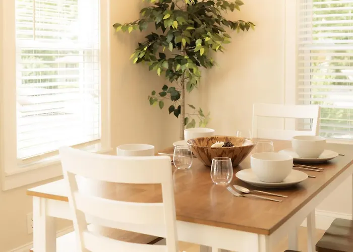 Work, Rest And Gather - Spacious 3br With Modern Charm Casa vacanze *