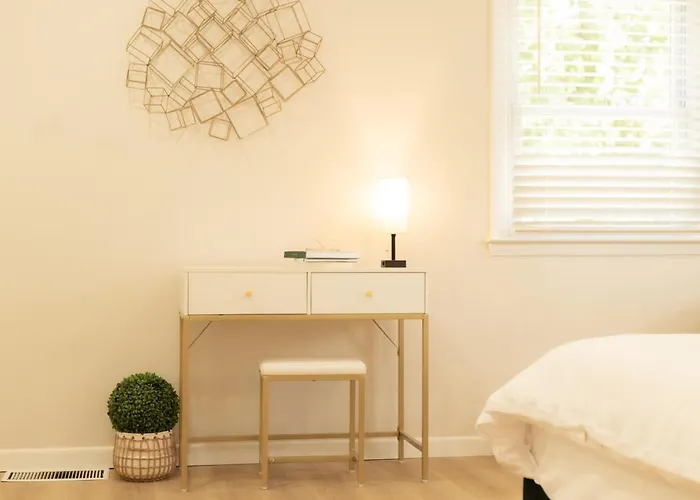 Work, Rest And Gather - Spacious 3br With Modern Charm Casa vacanze *