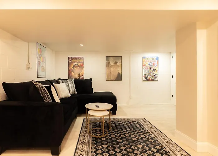 Work, Rest And Gather - Spacious 3br With Modern Charm Dunlap